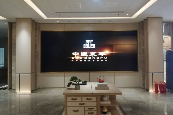 液晶拼接屏價(jià)格多少錢(qián)？