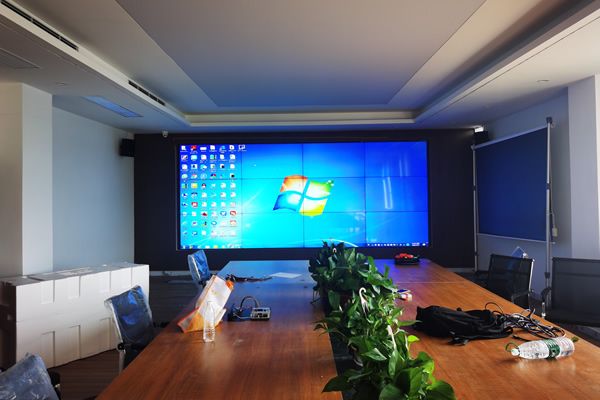 專業(yè)的液晶拼接屏廠家怎么選擇？