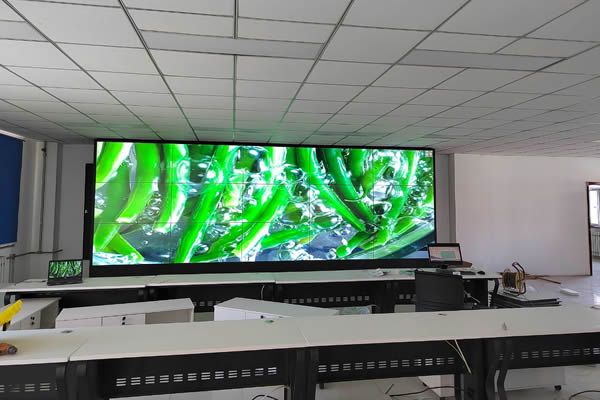 拼接屏可以在戶外場(chǎng)合使用嗎？