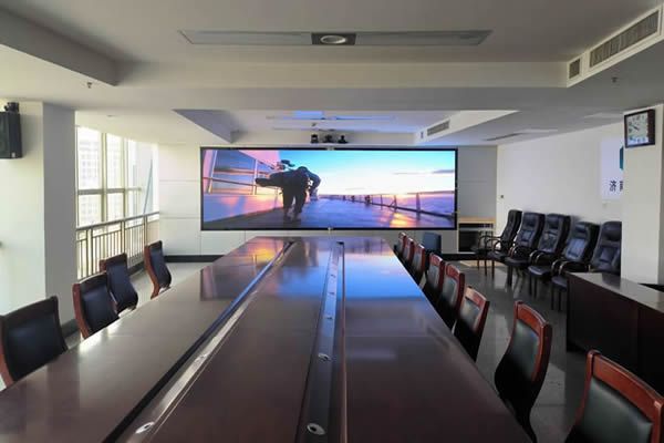 會(huì)議室使用多大尺寸的LED屏合適？