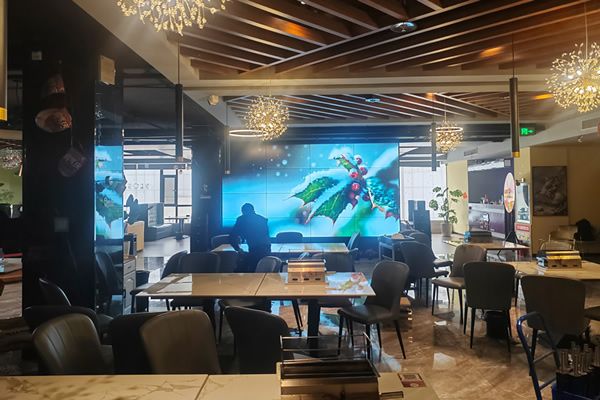 商場商店大屏幕用液晶拼接屏好，還是LED顯示屏？