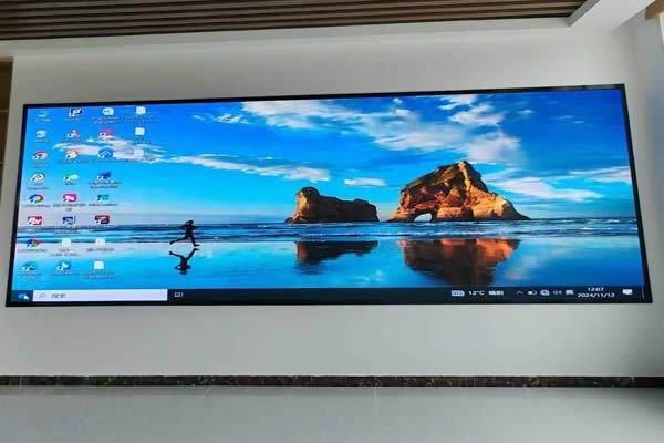 拼接屏和led屏哪個(gè)貴？