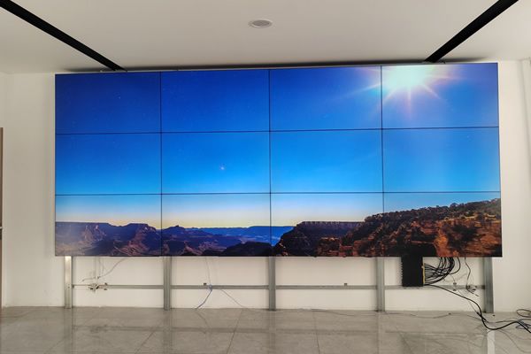 會(huì)議室大屏幕用led屏好，還是拼接屏好