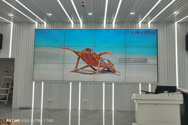 液晶拼接屏裝完后拼縫變大了是怎么回事？