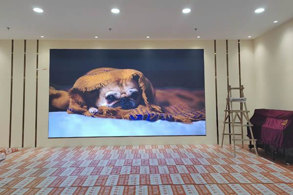 酒店大屏使用液晶大屏好，還是LED顯示屏好？